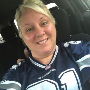 Meet your Posher, Lindsey